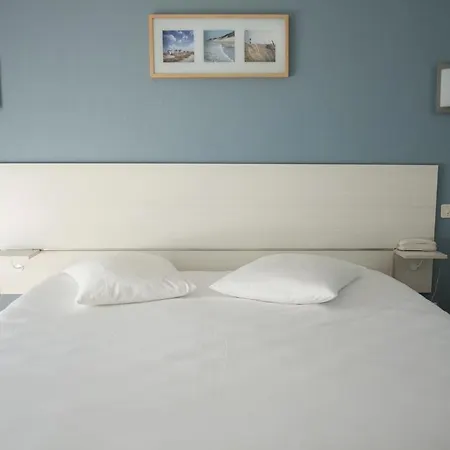 迪娜努瓦尔穆捷酒店 La Guérinière